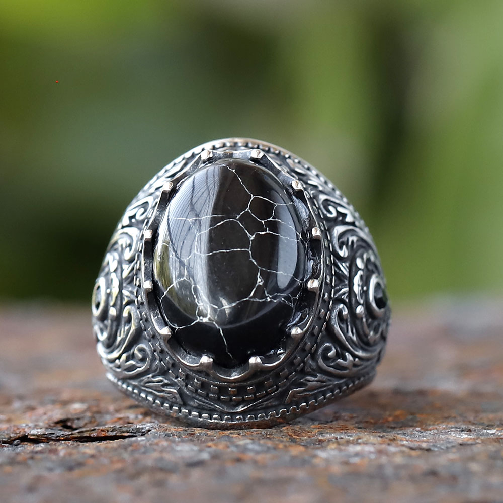 Anillos de circón negro turco  - Vintage Fashion Guide reseña y precio