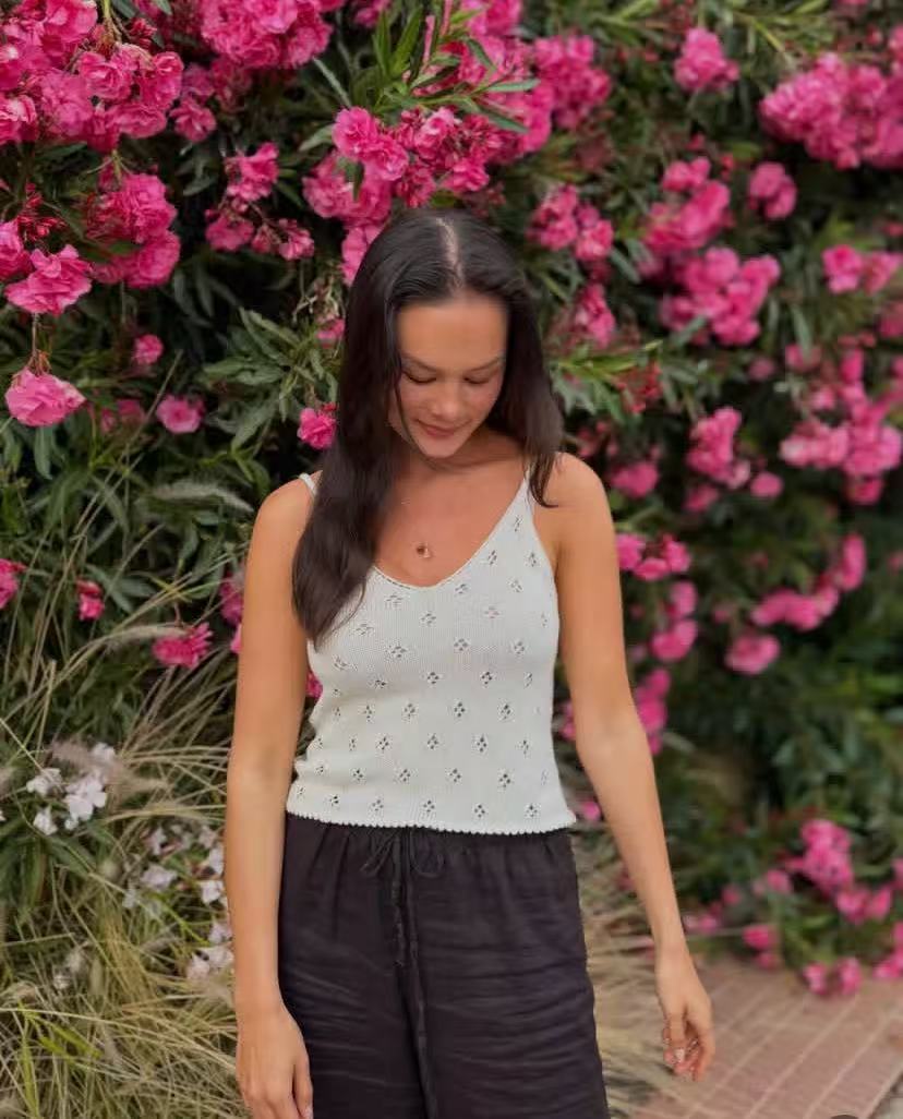 Top de Tirantes con Cuello en  - Vintage Fashion Look reseña y precio